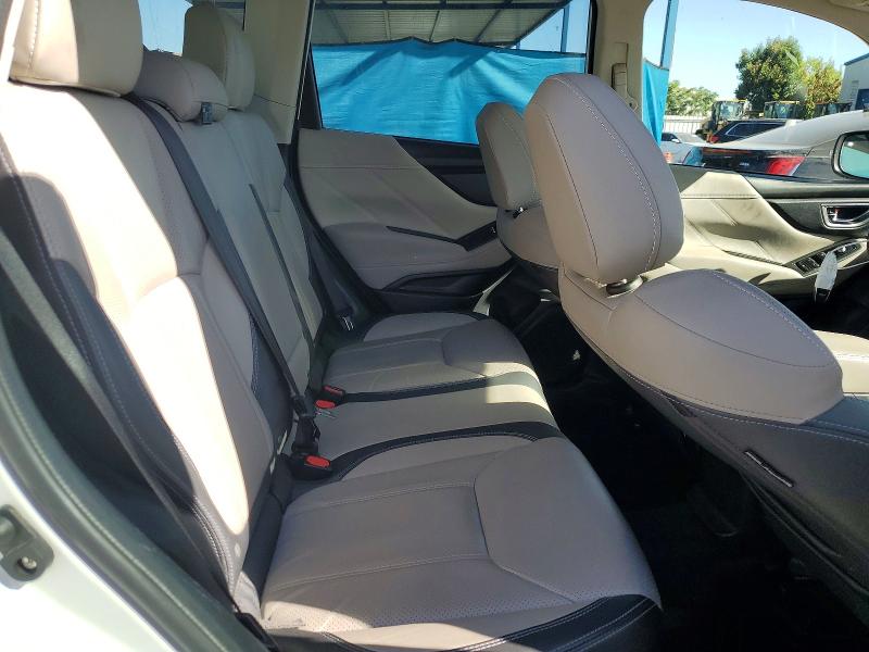 61595276 :رقم المزاد ، JF2SKAUC4MH450983 vin ، 2021 Subaru Forester مزاد بيع
