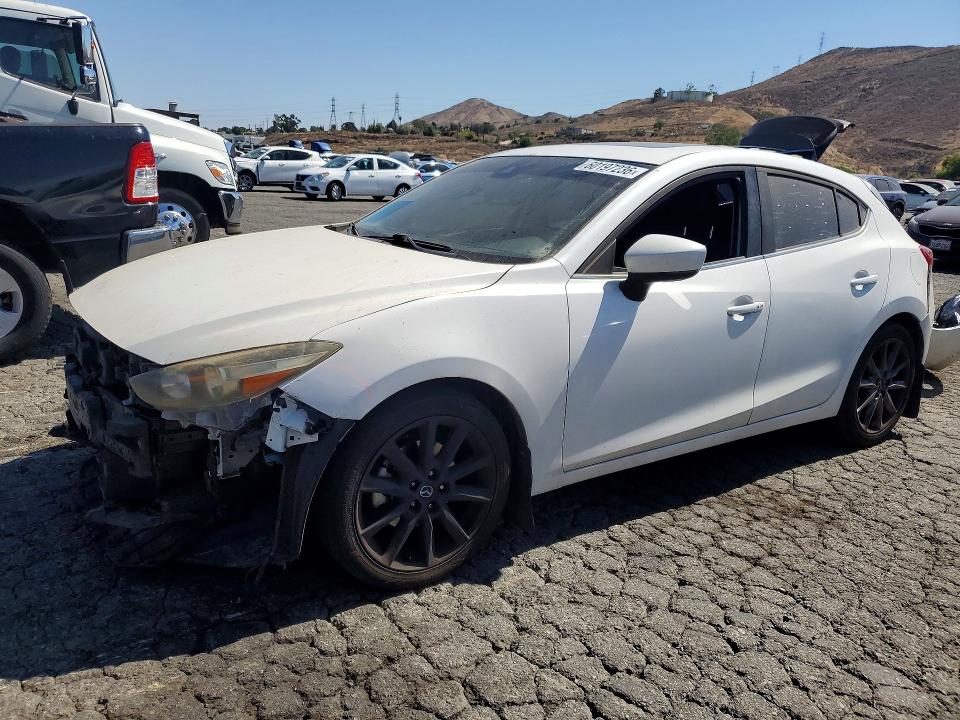 Aukcja sprzedaży 2018 Mazda 3, vin: 3MZBN1L37JM171202, numer aukcji: 60197236