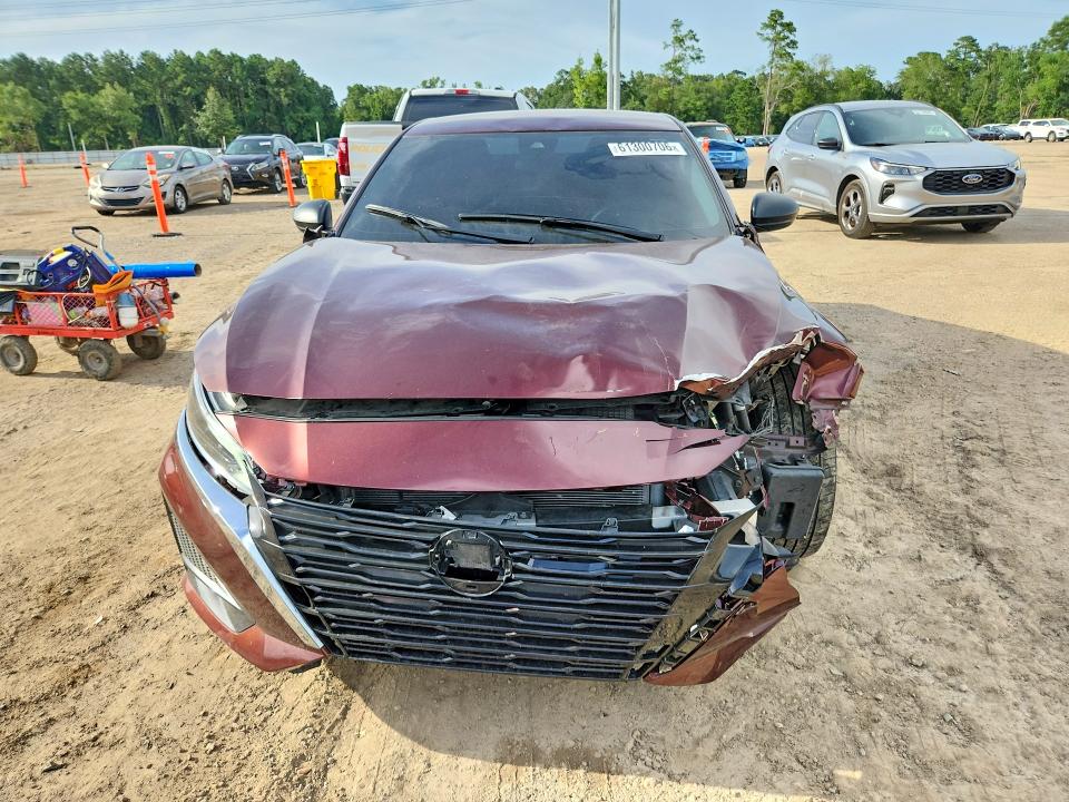 61300706 :رقم المزاد ، 1N4BL4DV9RN308240 vin ، 2024 Nissan Altima مزاد بيع