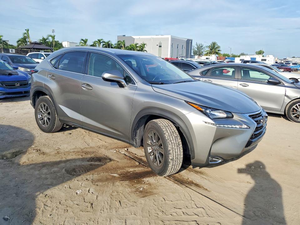 63175716 :رقم المزاد ، JTJYARBZ5H2052401 vin ، 2017 Lexus Nx 200t مزاد بيع