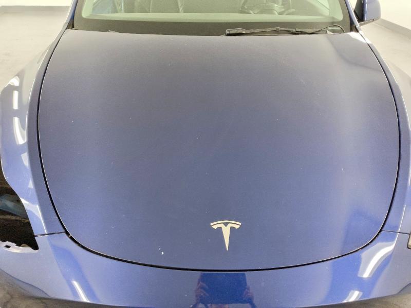 60645306 :رقم المزاد ، 7SAYGDEE3NF481237 vin ، 2022 Tesla Model Y مزاد بيع