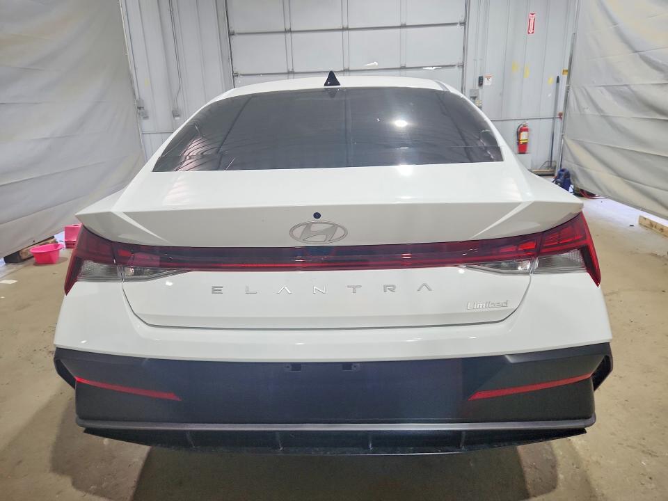2026 Hyundai Elantra მანქანა იყიდება აუქციონზე, vin: KMHLP4DG5TU172668, აუქციონის ნომერი: 62277336