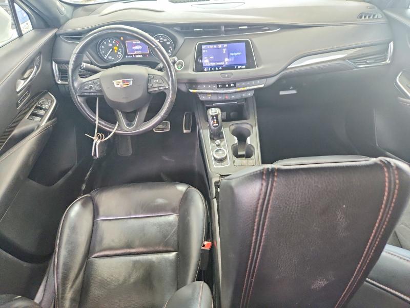 60556536 :رقم المزاد ، 1GYFZER40KF199418 vin ، 2019 Cadillac Xt4 مزاد بيع
