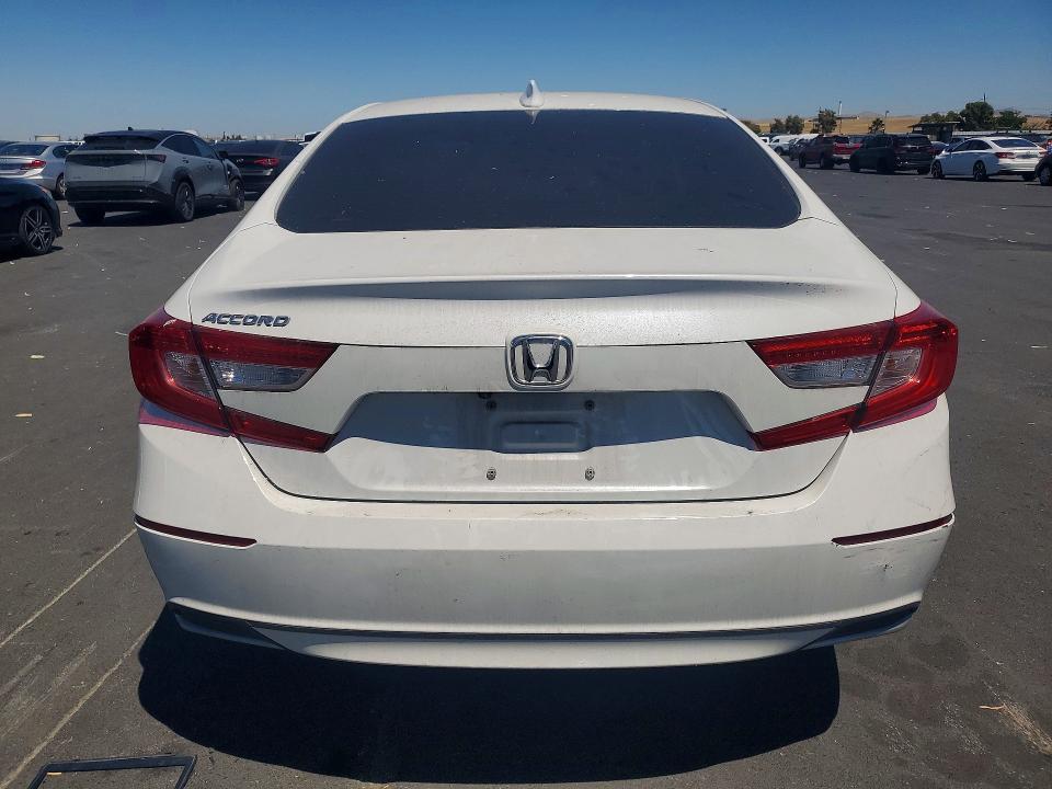 60639156 :رقم المزاد ، 1HGCV1F5XJA083179 vin ، 2018 Honda Accord مزاد بيع