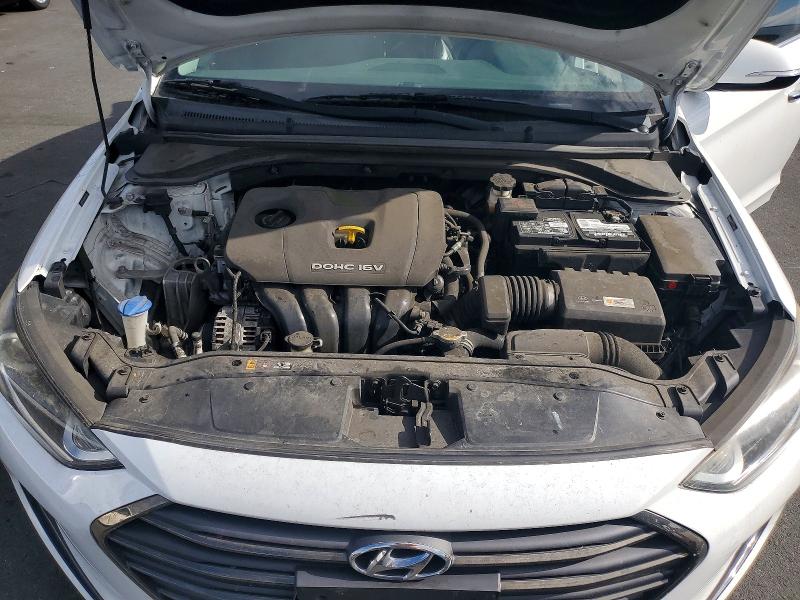 60632616 :رقم المزاد ، 5NPD84LF8HH085766 vin ، 2017 Hyundai Elantra مزاد بيع