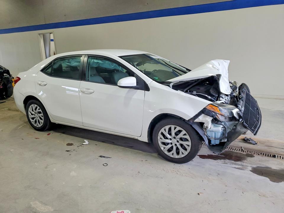 62898296 :رقم المزاد ، 2T1BURHE8HC889066 vin ، 2017 Toyota Corolla مزاد بيع