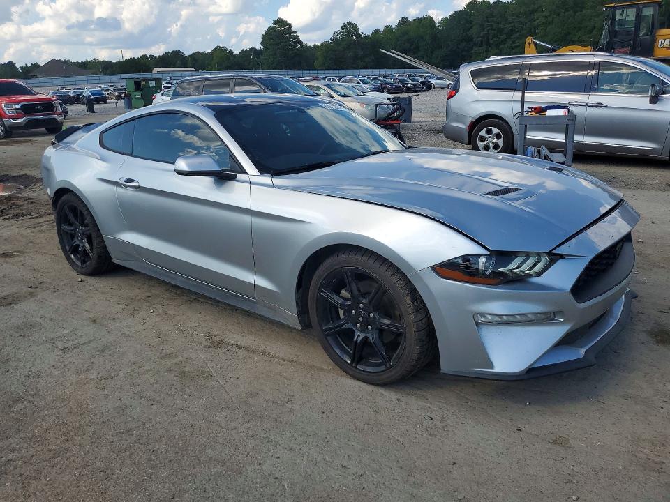 60072036 :رقم المزاد ، 1FA6P8THXL5122822 vin ، 2020 Ford Mustang مزاد بيع