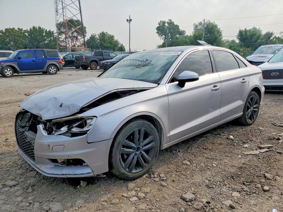 60545246 :رقم المزاد ، WAUAJGFF5F1100214 vin ، 2015 Audi A3 مزاد بيع