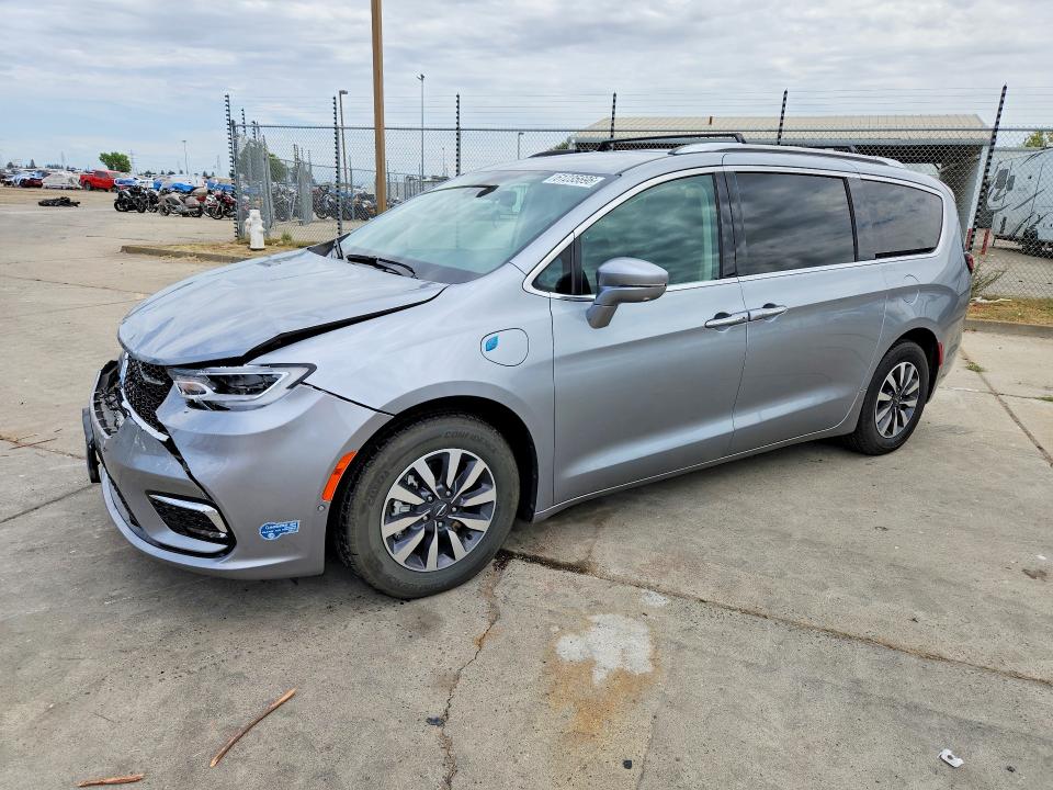 Auction sale of the 2021 Chrysler Pacifica, vin: 2C4RC1L77MR544326, lot number: 61235696