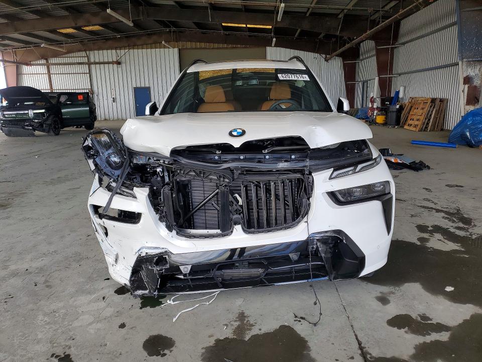 62077616 :رقم المزاد ، 5UX23EM04T9384130 vin ، 2026 Bmw X7 مزاد بيع