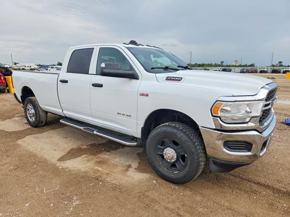 Продажа на аукционе авто 2022 Ram 2500, vin: 3C6UR5HJ6NG356948, номер лота: 61083566