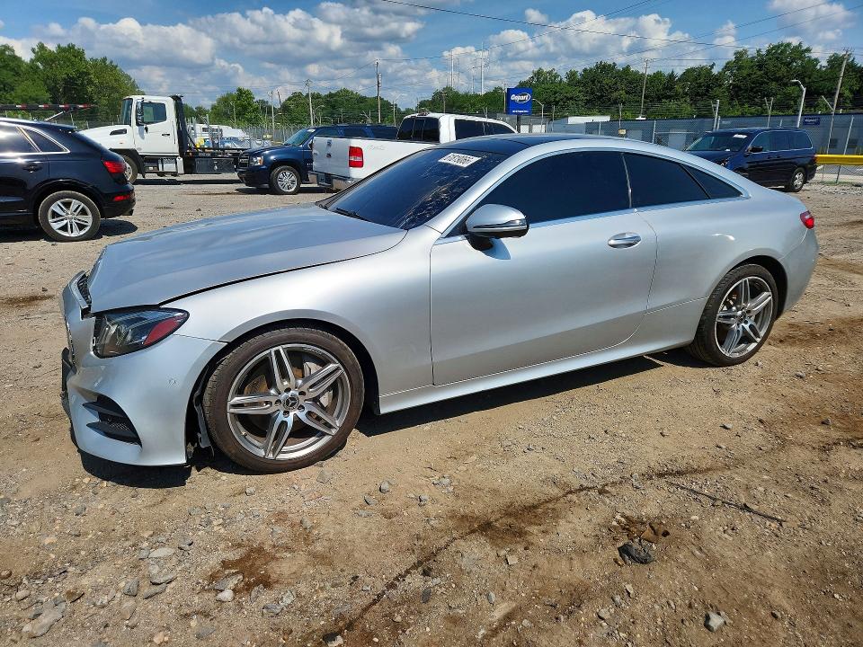 61819066 :رقم المزاد ، WDD1J6GB9JF006881 vin ، 2018 Mercedes-benz E مزاد بيع