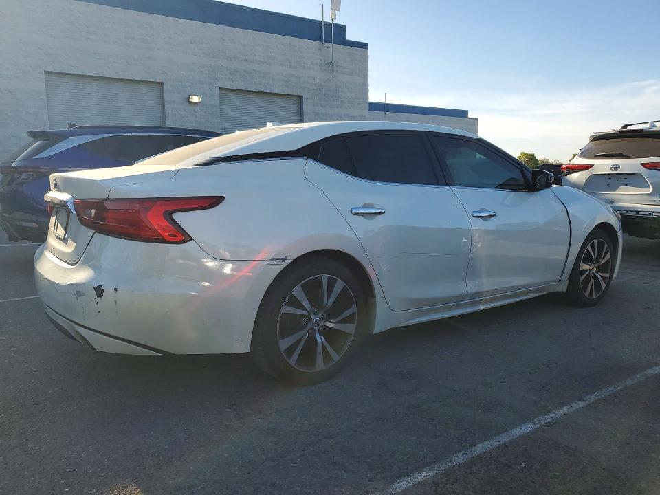 62523286 :رقم المزاد ، 1N4AA6AP3HC439452 vin ، 2017 Nissan Maxima مزاد بيع