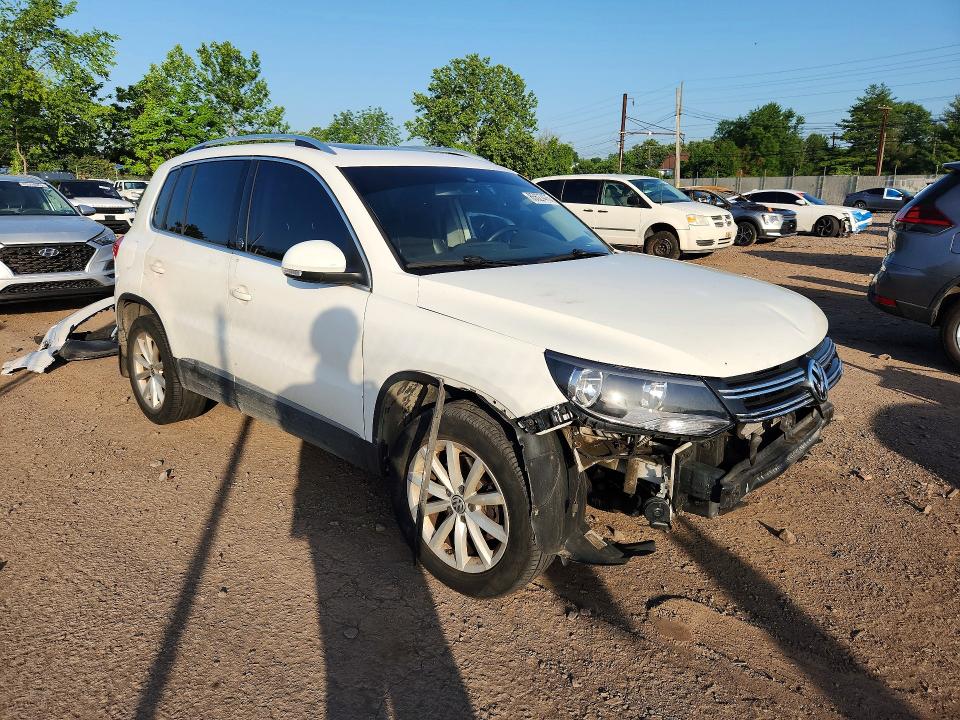 2017 Volkswagen Tiguan მანქანა იყიდება აუქციონზე, vin: WVGSV7AX8HK005862, აუქციონის ნომერი: 85627475