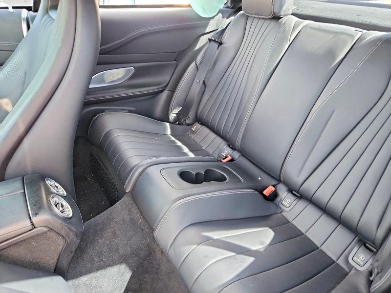 61048176 :رقم المزاد ، WDD1J6GB9JF016455 vin ، 2018 Mercedes-benz E مزاد بيع