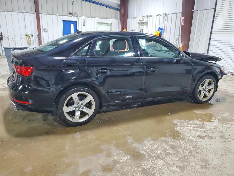 60416026 :رقم المزاد ، WAUB8GFF3H1046804 vin ، 2017 Audi A3 مزاد بيع