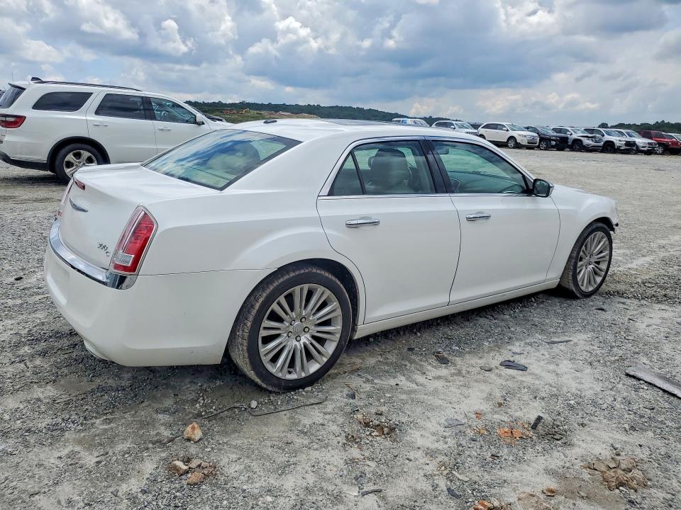 61299686 :رقم المزاد ، 2C3CCAEG2DH658618 vin ، 2013 Chrysler 300c مزاد بيع