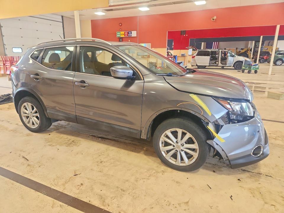 2017 Nissan Rogue Sport მანქანა იყიდება აუქციონზე, vin: JN1BJ1CR5HW122872, აუქციონის ნომერი: 61345886