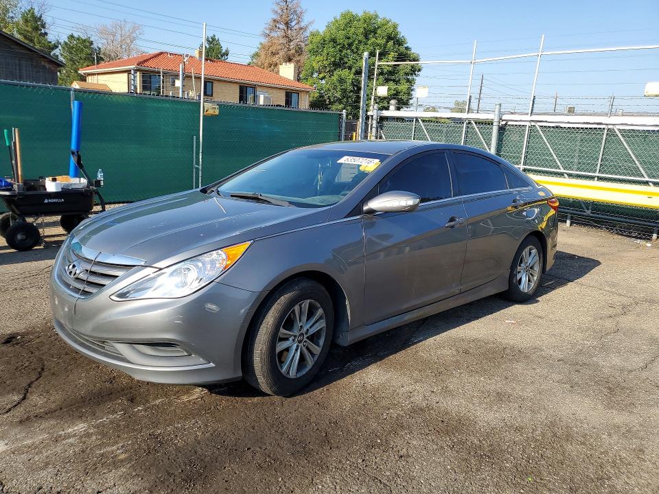 2014 Hyundai Sonata მანქანა იყიდება აუქციონზე, vin: 5NPEB4AC2EH882038, აუქციონის ნომერი: 63507216