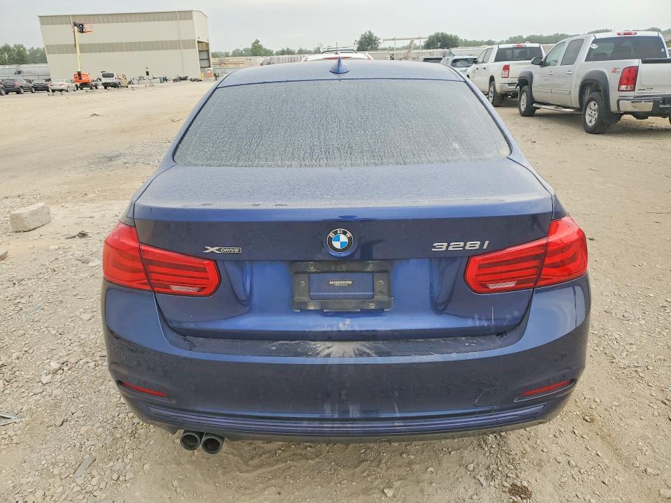 60794676 :رقم المزاد ، WBA8E3C59GK504555 vin ، 2016 Bmw 328 مزاد بيع