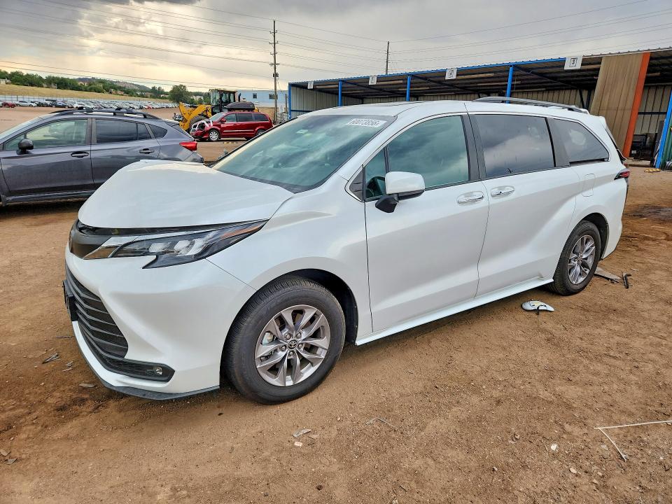 Продажа на аукционе авто 2026 Toyota Sienna, vin: 5TDYSKFCXTS230852, номер лота: 60073856