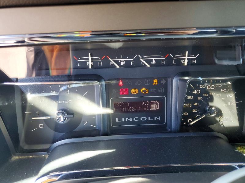 2011 Lincoln Navigator მანქანა იყიდება აუქციონზე, vin: 5LMJJ3J57BEJ00432, აუქციონის ნომერი: 61408436