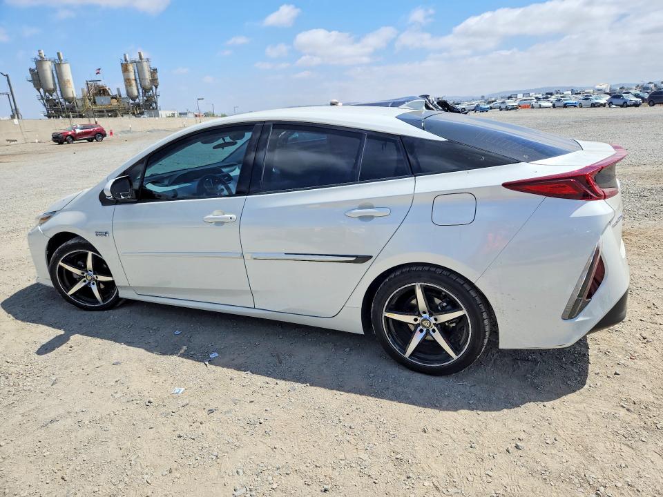 Продажа на аукционе авто 2018 Toyota Prius Prime, vin: JTDKARFP0J3071682, номер лота: 59359146