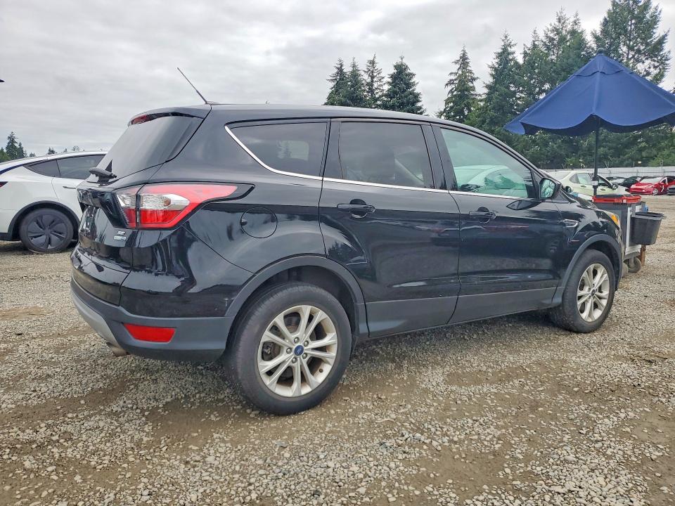 Aukcja sprzedaży 2017 Ford Escape, vin: 1FMCU9GD6HUD95784, numer aukcji: 61770006