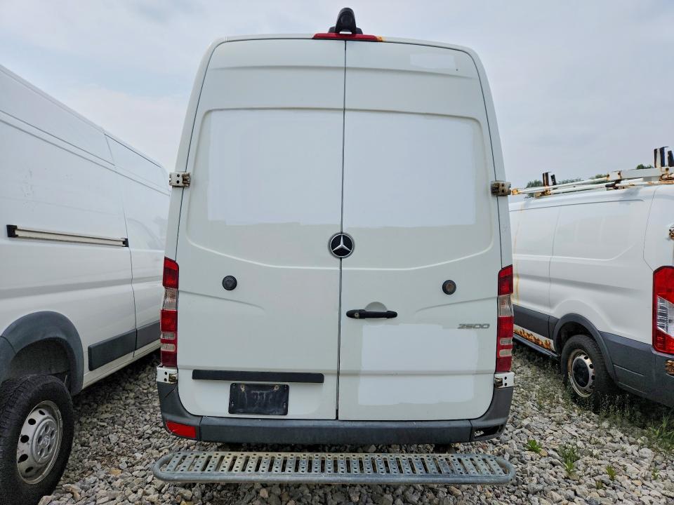 Продаж на аукціоні авто 2018 Mercedes-benz Sprinter, vin: WD3PE8CD0JP595609, номер лоту: 60973046