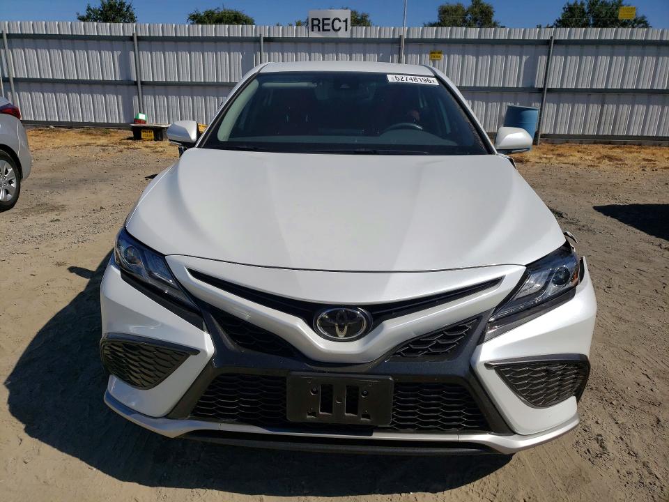 Продажа на аукционе авто 2021 Toyota Camry, vin: 4T1K61AK9MU541054, номер лота: 62748196