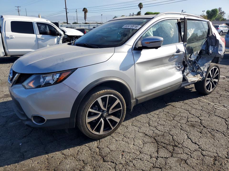 2017 Nissan Rogue Sport მანქანა იყიდება აუქციონზე, vin: JN1BJ1CP0HW006400, აუქციონის ნომერი: 63419516