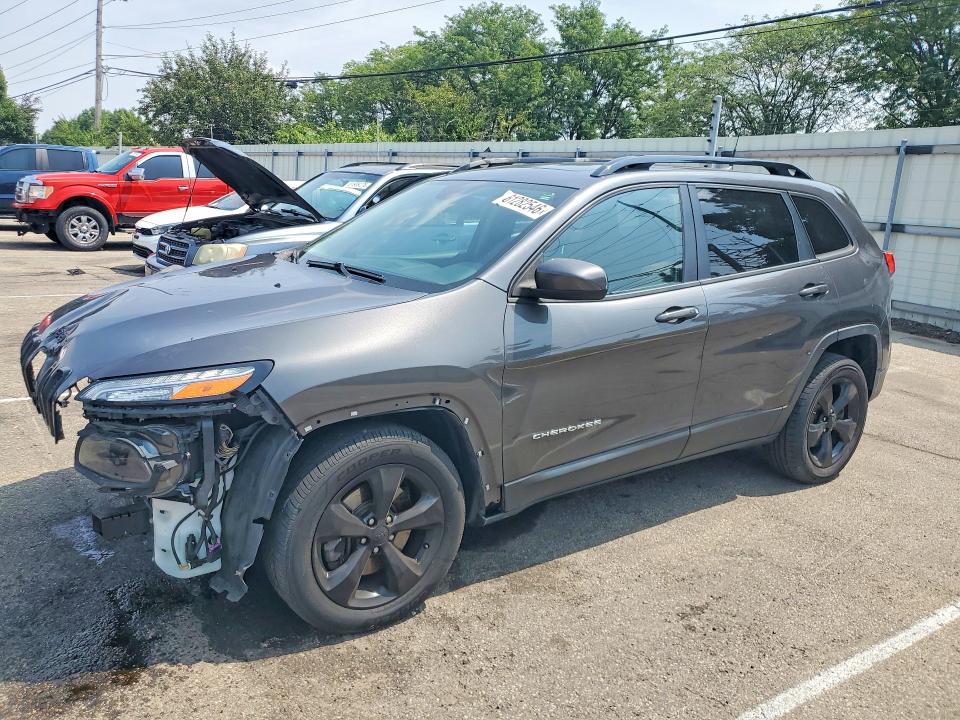 61282546 :رقم المزاد ، 1C4PJLCS1GW233550 vin ، 2016 Jeep Cherokee مزاد بيع