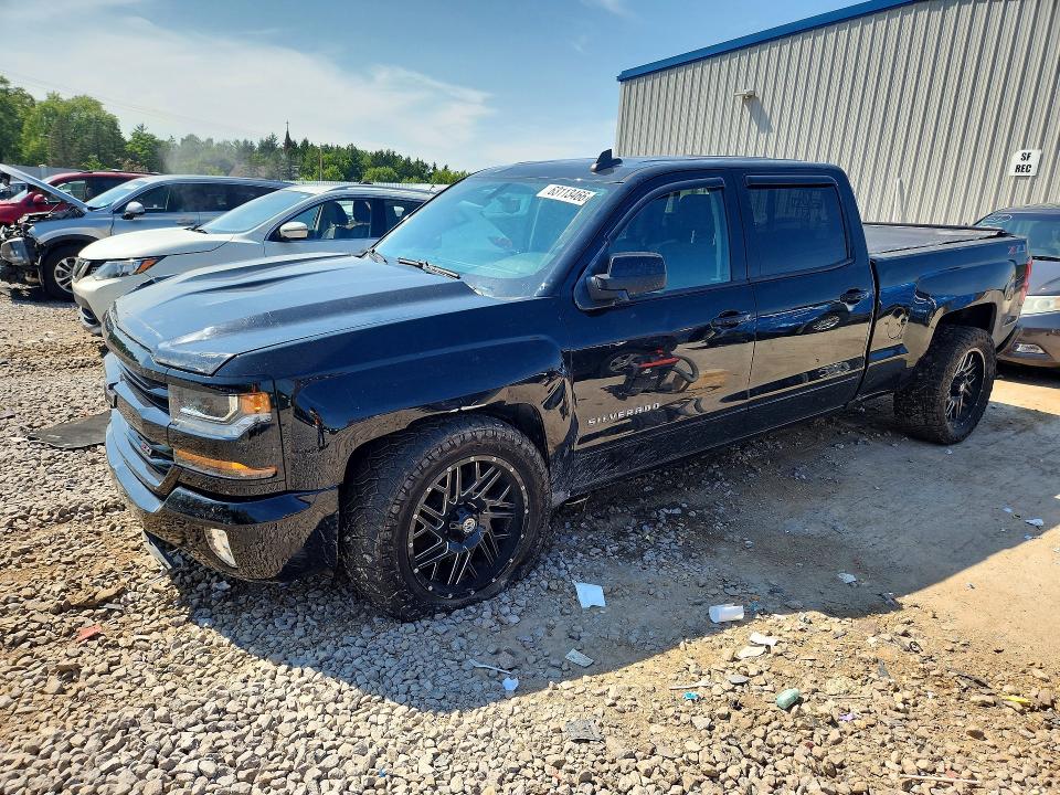 63113466 :رقم المزاد ، 3GCUKREC9JG147756 vin ، 2018 Chevrolet Silverado مزاد بيع
