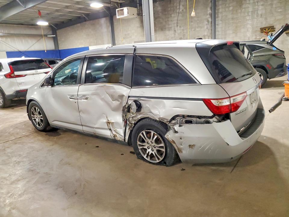 60304216 :رقم المزاد ، 5FNRL5H67CB111686 vin ، 2012 Honda Odyssey مزاد بيع