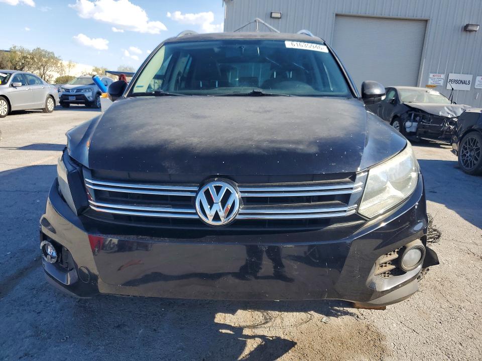 2013 Volkswagen Tiguan მანქანა იყიდება აუქციონზე, vin: WVGAV3AX6DW598659, აუქციონის ნომერი: 61635946
