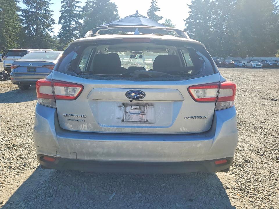 60519986 :رقم المزاد ، 4S3GTAB66J3714776 vin ، 2018 Subaru Impreza مزاد بيع