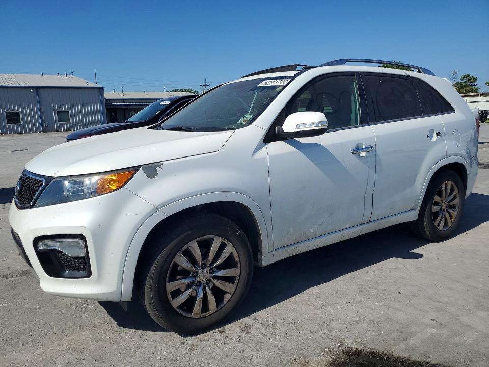 62921746 :رقم المزاد ، 5XYKW4A2XDG384545 vin ، 2013 Kia Sorento مزاد بيع