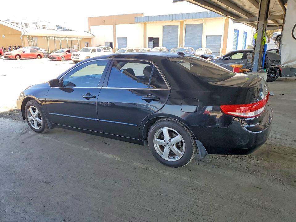 Продажа на аукционе авто 2004 Honda Accord, vin: JHMCM56734C019132, номер лота: 62662086