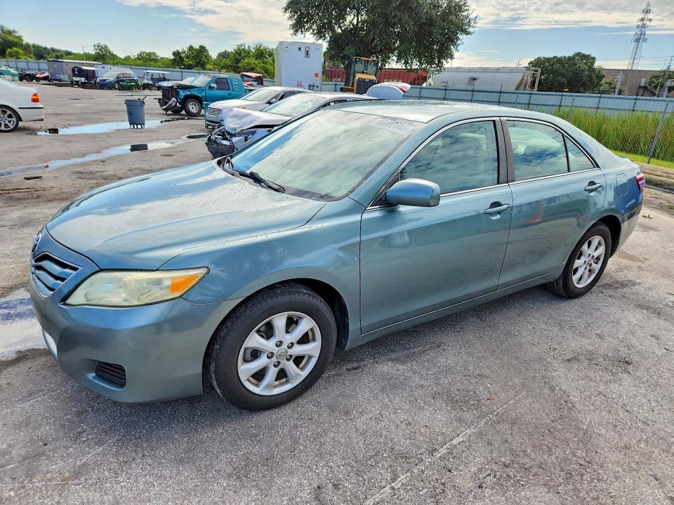 2010 Toyota Camry მანქანა იყიდება აუქციონზე, vin: 4T1BF3EK8AU571101, აუქციონის ნომერი: 60000646