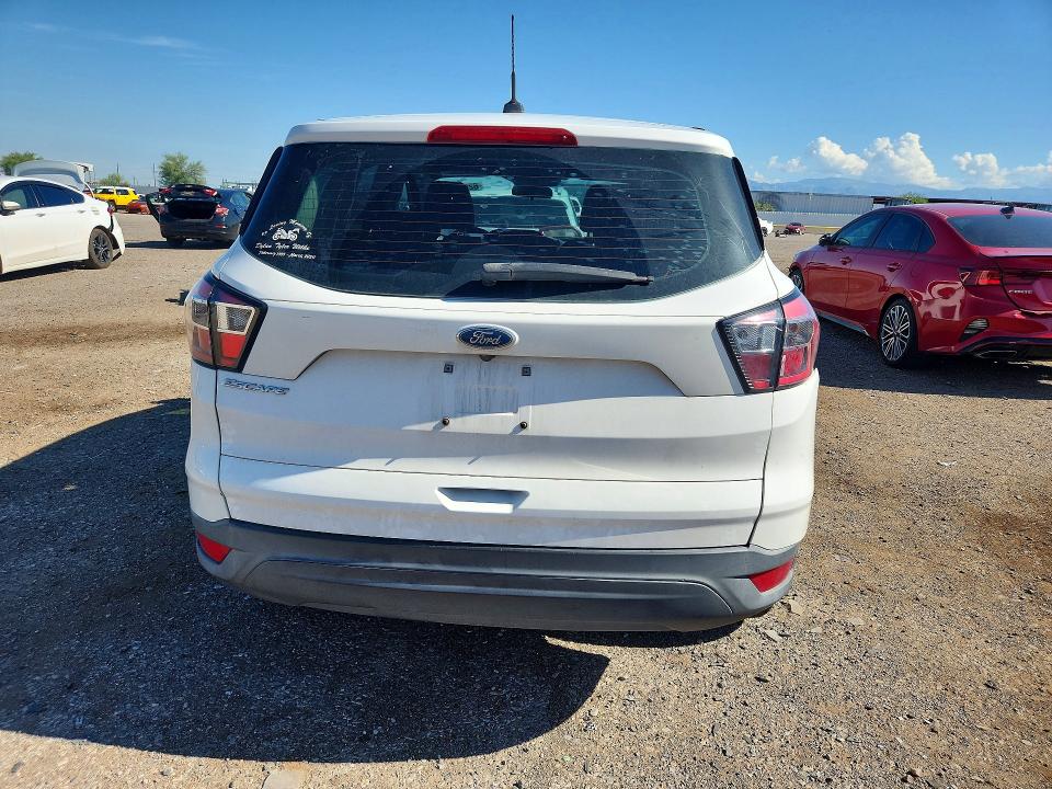 62088296 :رقم المزاد ، 1FMCU0F75HUB89816 vin ، 2017 Ford Escape مزاد بيع