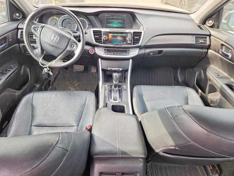 60307856 :رقم المزاد ، 1HGCR2F85FA802866 vin ، 2015 Honda Accord مزاد بيع
