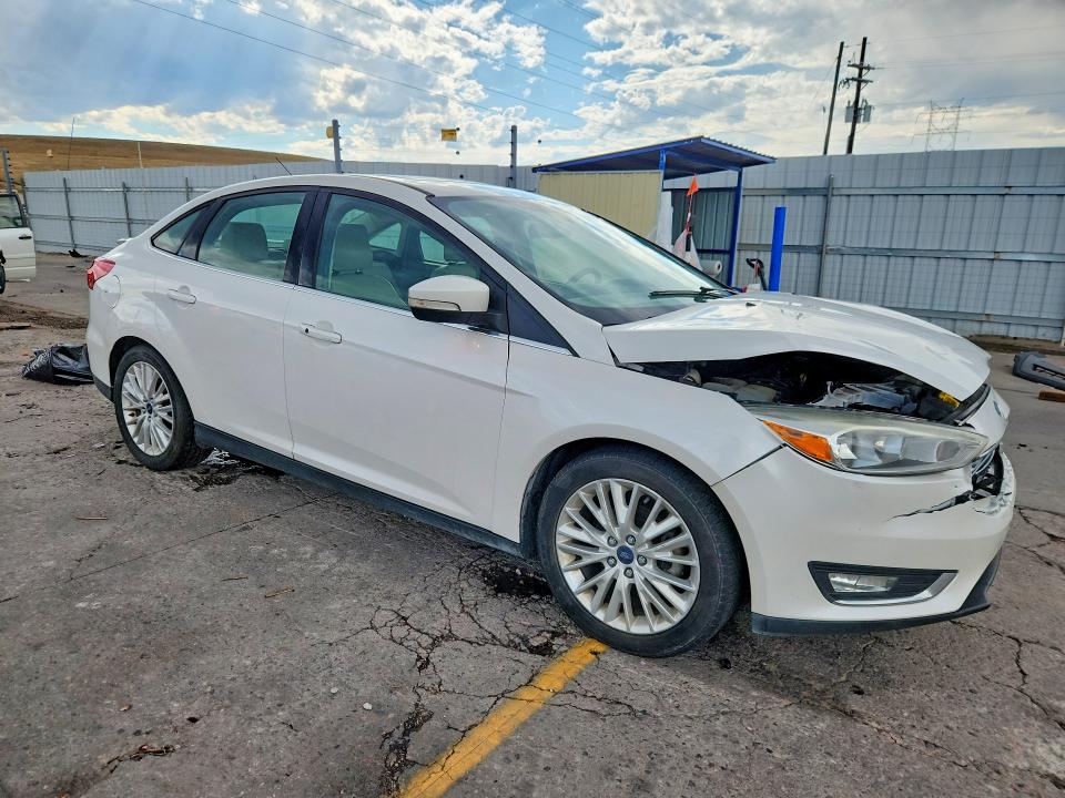 2017 Ford Focus მანქანა იყიდება აუქციონზე, vin: 1FADP3J29HL272657, აუქციონის ნომერი: 62877136