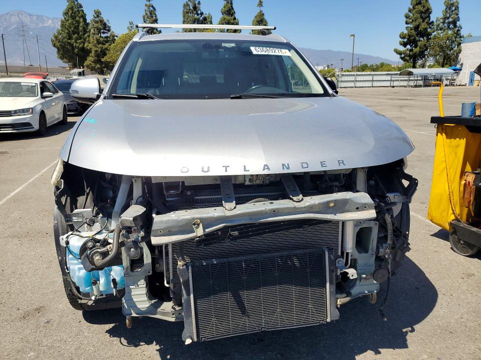 Продаж на аукціоні авто 2018 Mitsubishi Outlander, vin: JA4J24A55JZ048147, номер лоту: 63689276