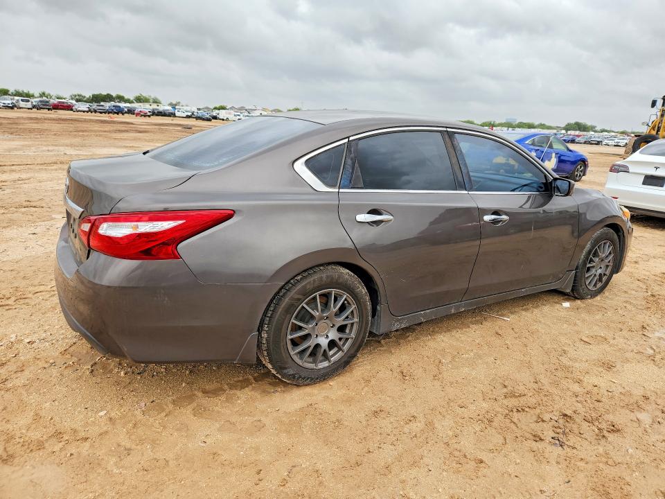 61192986 :رقم المزاد ، 1N4AL3AP8GN334790 vin ، 2016 Nissan Altima مزاد بيع