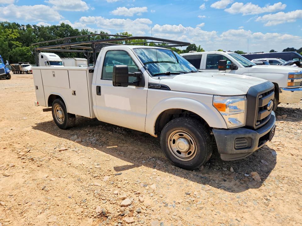 62137656 :رقم المزاد ، 1FTBF2A68GED33081 vin ، 2016 Ford F250 مزاد بيع