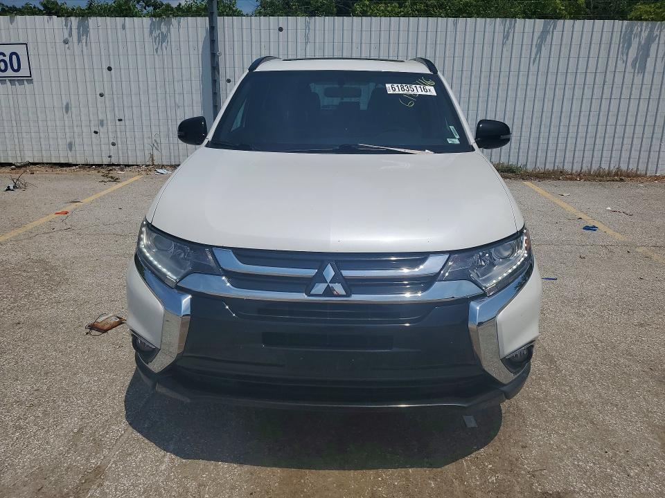 Продажа на аукционе авто 2018 Mitsubishi Outlander, vin: JA4AD3A30JZ025569, номер лота: 61835116