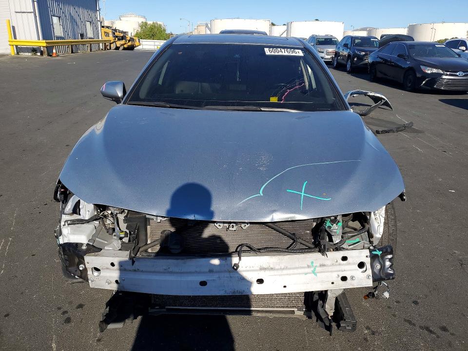 2022 Toyota Camry მანქანა იყიდება აუქციონზე, vin: 4T1T11AK8NU696585, აუქციონის ნომერი: 60047696
