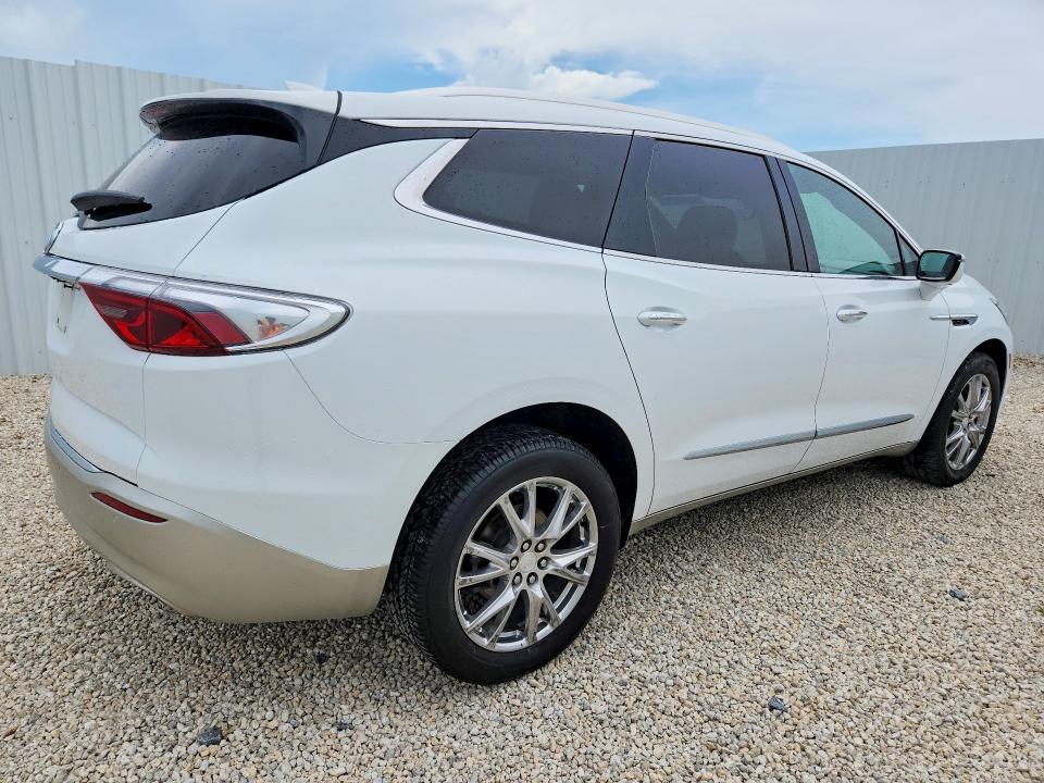 2022 Buick Enclave მანქანა იყიდება აუქციონზე, vin: 5GAEVBKW8NJ133113, აუქციონის ნომერი: 61686106