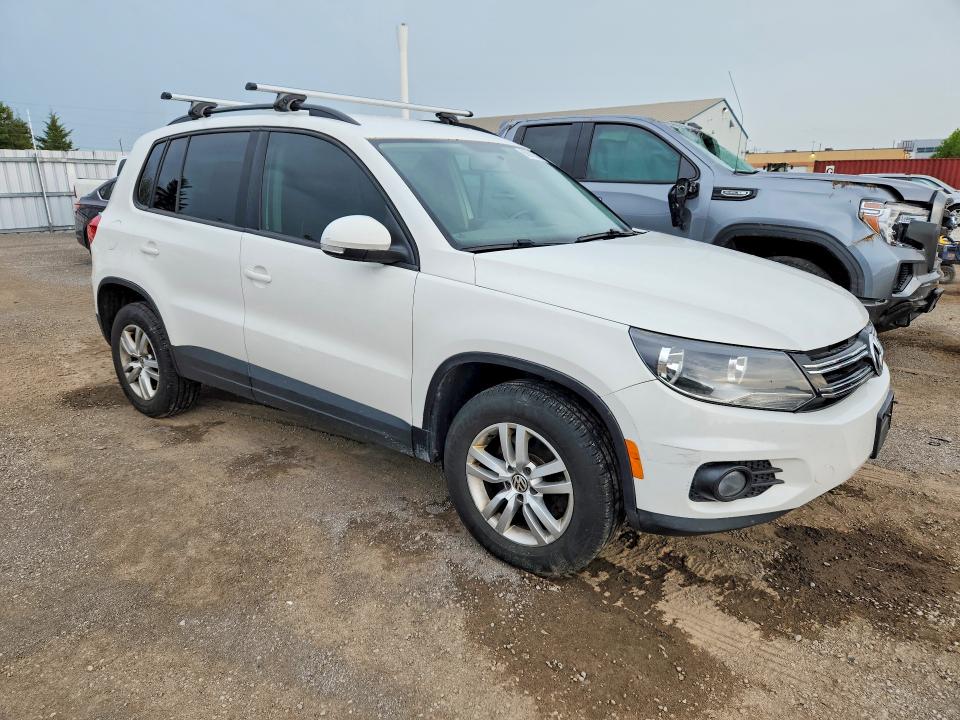 60610536 :رقم المزاد ، WVGJV3AX2EW524026 vin ، 2014 Volkswagen Tiguan مزاد بيع