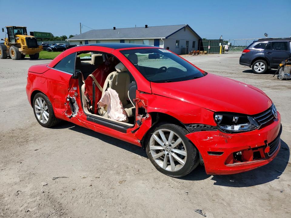 62024336 :رقم المزاد ، WVWBW8AH4GV000932 vin ، 2016 Volkswagen Eos مزاد بيع